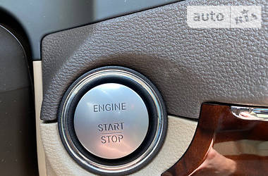 Купе Mercedes-Benz E-Class 2010 в 