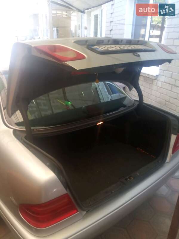 Седан Mercedes-Benz E-Class 1998 в Одесі