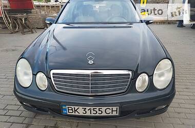 Седан Mercedes-Benz E-Class 2002 в Ровно