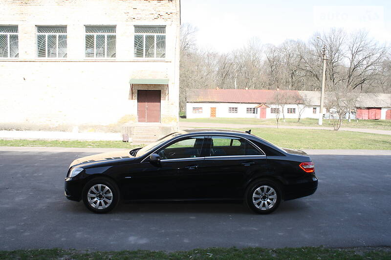 Седан Mercedes-Benz E-Class 2011 в Києві