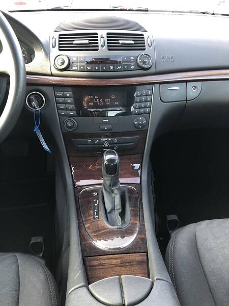 Седан Mercedes-Benz E-Class 2002 в Львові