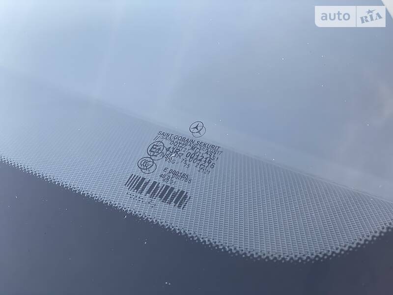 Седан Mercedes-Benz E-Class 2012 в Києві