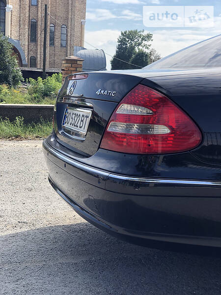 Седан Mercedes-Benz E-Class 2004 в Тернополі