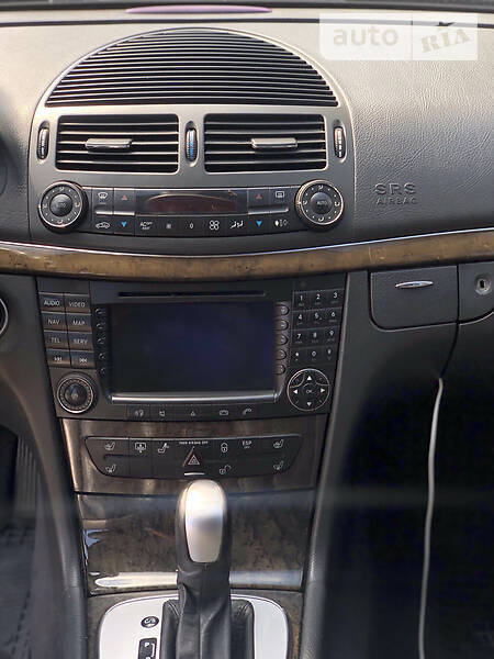 Седан Mercedes-Benz E-Class 2004 в Тернополі