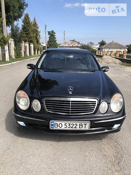 Седан Mercedes-Benz E-Class 2004 в Тернополі