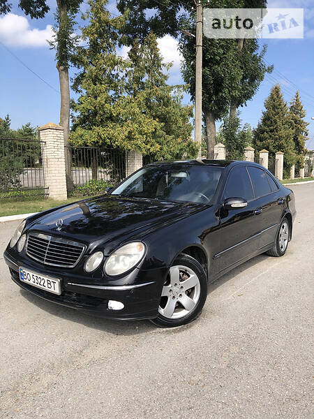 Седан Mercedes-Benz E-Class 2004 в Тернополі