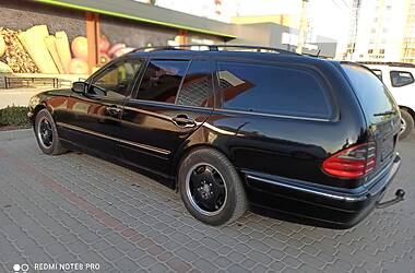 Універсал Mercedes-Benz E-Class 2000 в 