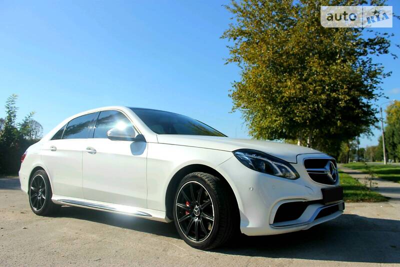 Седан Mercedes-Benz E-Class 2012 в 