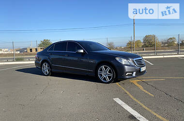 Седан Mercedes-Benz E-Class 2010 в Белгороде-Днестровском