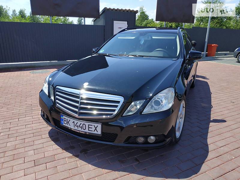 Универсал Mercedes-Benz E-Class 2011 в Рокитном