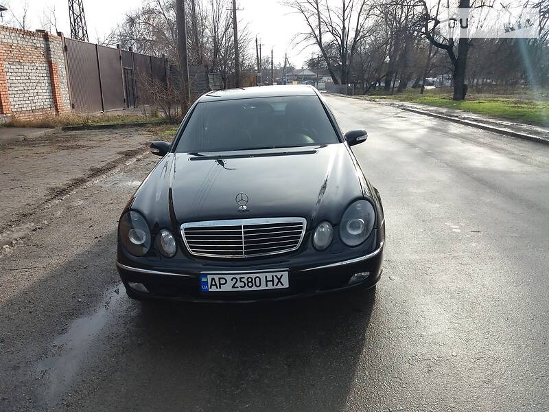 Седан Mercedes-Benz E-Class 2004 в Запоріжжі
