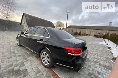 Седан Mercedes-Benz E-Class 2013 в Ивано-Франковске