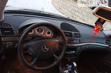 Седан Mercedes-Benz E-Class 2002 в Черновцах