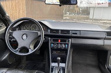 Купе Mercedes-Benz E-Class 1989 в Одессе