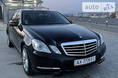 Седан Mercedes-Benz E-Class 2012 в Ужгороде