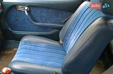 Седан Mercedes-Benz E-Class 1979 в 