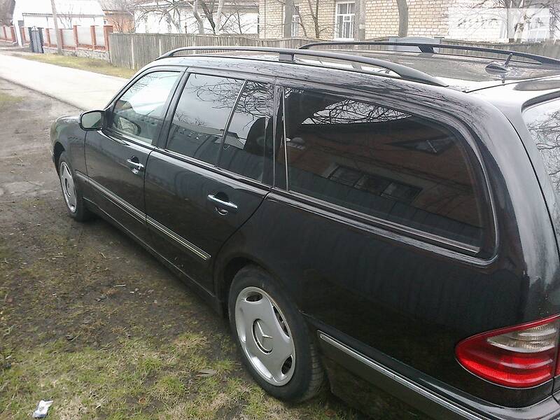 Універсал Mercedes-Benz E-Class 2001 в Лубнах