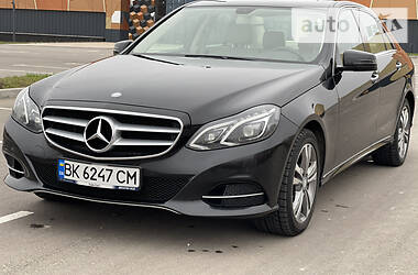 Седан Mercedes-Benz E-Class 2013 в Ровно