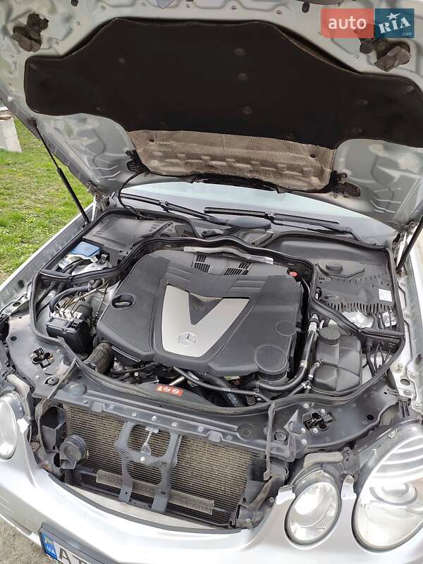 Седан Mercedes-Benz E-Class 2007 в Черновцах
