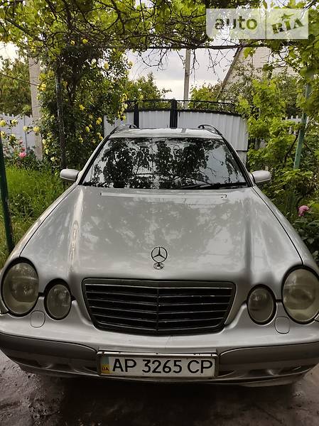 Універсал Mercedes-Benz E-Class 2001 в Запоріжжі