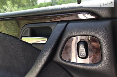 Седан Mercedes-Benz E-Class 2000 в 