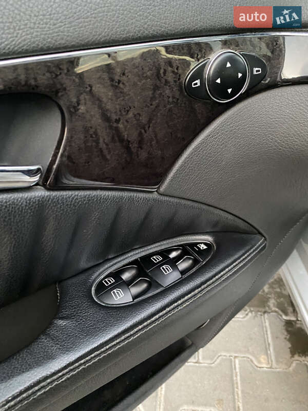 Седан Mercedes-Benz E-Class 2004 в Тернополе