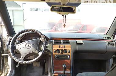 Седан Mercedes-Benz E-Class 1997 в Херсоне