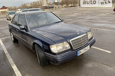 Седан Mercedes-Benz E-Class 1995 в Харкові