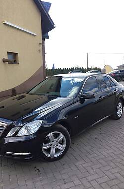 Седан Mercedes-Benz E-Class 2011 в Виноградові