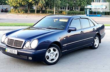 Седан Mercedes-Benz E-Class 1998 в 