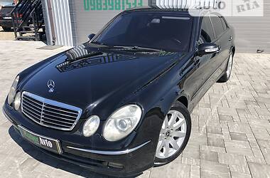 Седан Mercedes-Benz E-Class 2004 в Тячеве