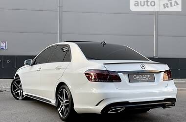 Седан Mercedes-Benz E-Class 2015 в 