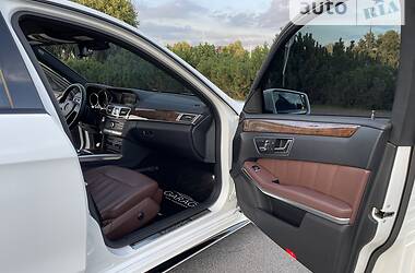 Седан Mercedes-Benz E-Class 2015 в 