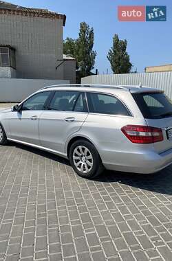 Универсал Mercedes-Benz E-Class 2012 в 