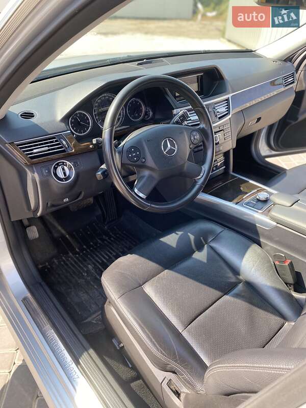 Універсал Mercedes-Benz E-Class 2012 в Херсоні фото 27 Універсал Mercedes-Benz E-Class 2012 в Херсоні