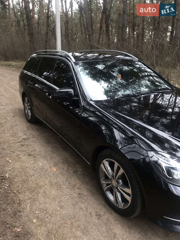 Універсал Mercedes-Benz E-Class 2013 в Гайвороні