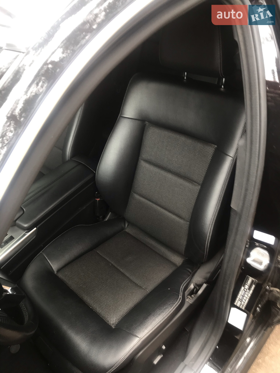 2013 Mercedes-Benz E-klasse - мініатюра 20