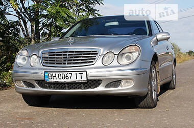 Седан Mercedes-Benz E-Class 2002 в Одесі