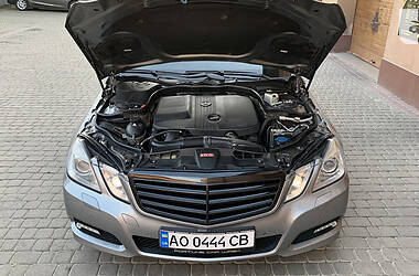 Седан Mercedes-Benz E-Class 2009 в Ужгороде