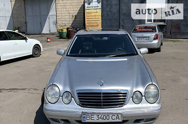 Седан Mercedes-Benz E-Class 2000 в Києві