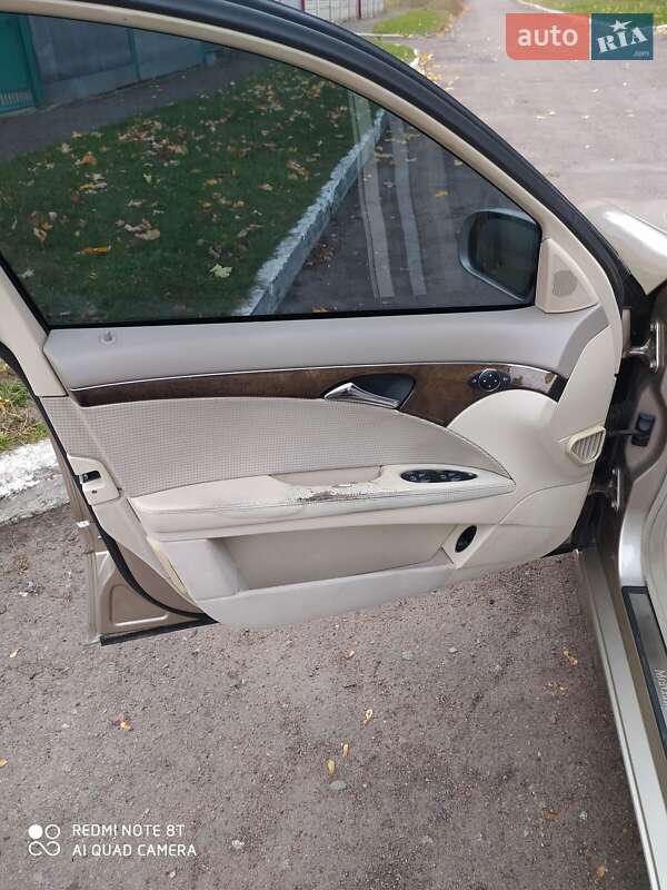 Седан Mercedes-Benz E-Class 2005 в Зіньківі