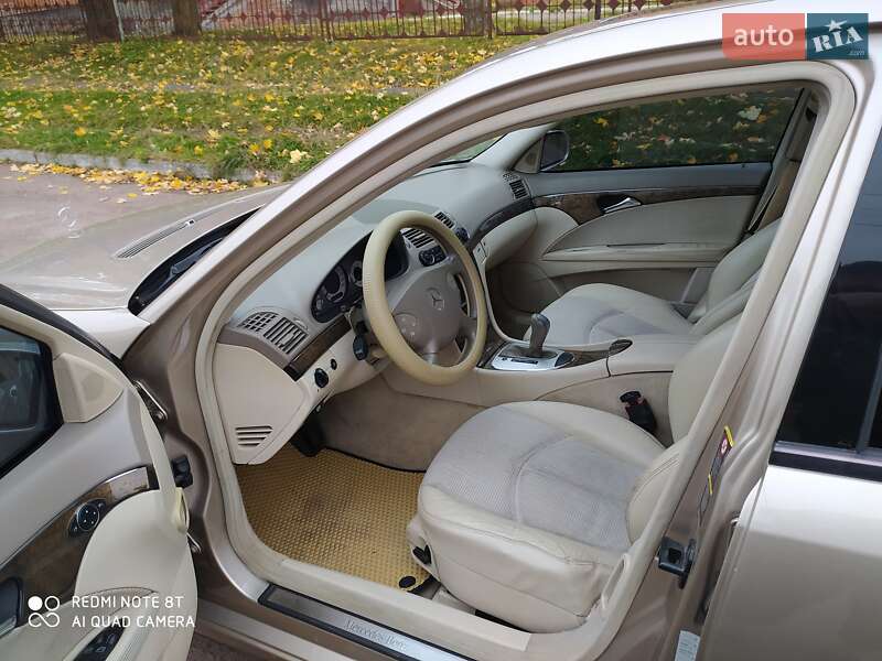 Седан Mercedes-Benz E-Class 2005 в Зіньківі