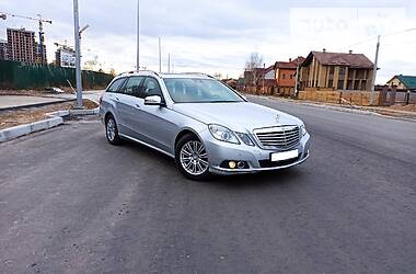 Універсал Mercedes-Benz E-Class 2011 в Києві