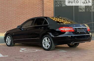 Седан Mercedes-Benz E-Class 2013 в 
