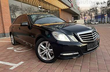 Седан Mercedes-Benz E-Class 2013 в 