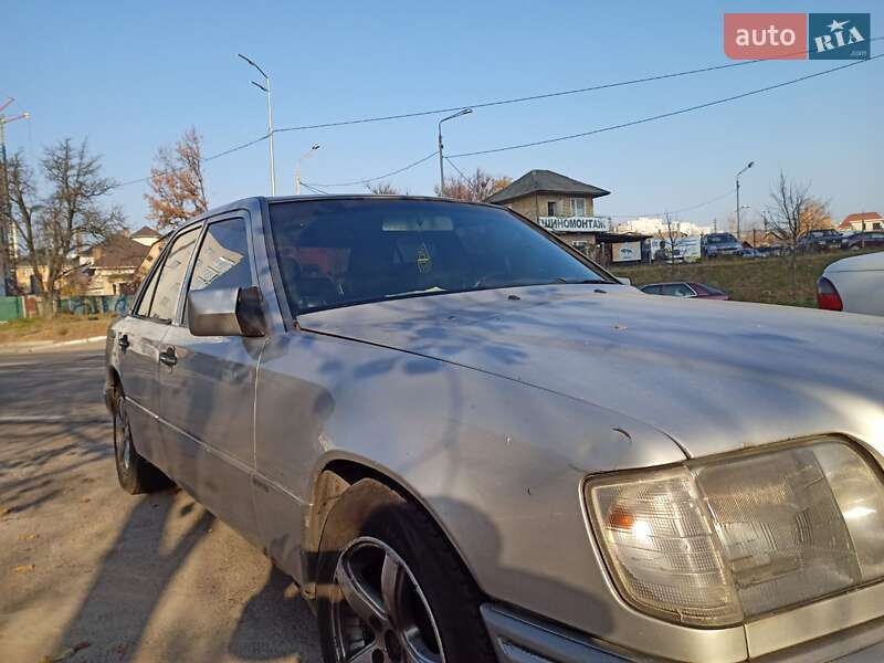 Седан Mercedes-Benz E-Class 1991 в Киеве фото 3 Седан Mercedes-Benz E-Class 1991 в Киеве