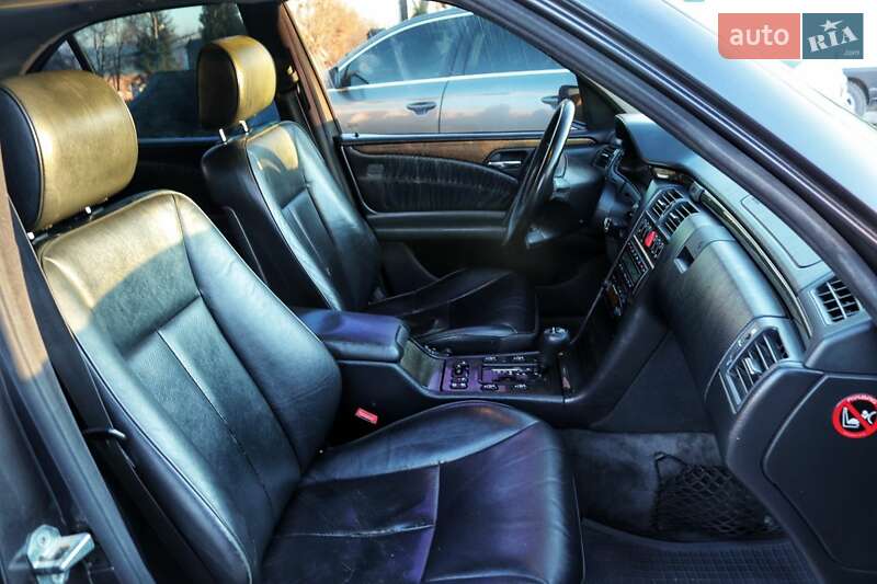 Седан Mercedes-Benz E-Class 1998 в Черновцах