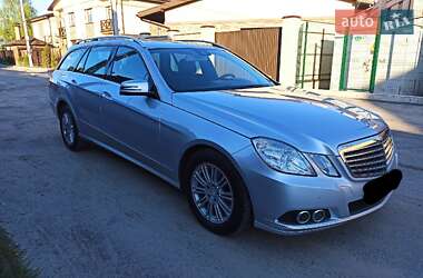 Универсал Mercedes-Benz E-Class 2011 в Киеве