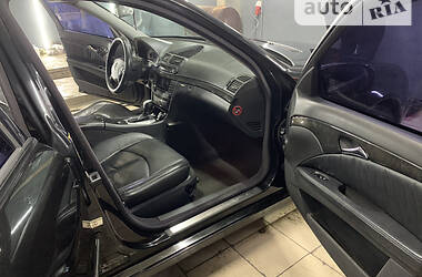 Седан Mercedes-Benz E-Class 2004 в 