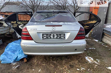 Седан Mercedes-Benz E-Class 2003 в Ужгороде